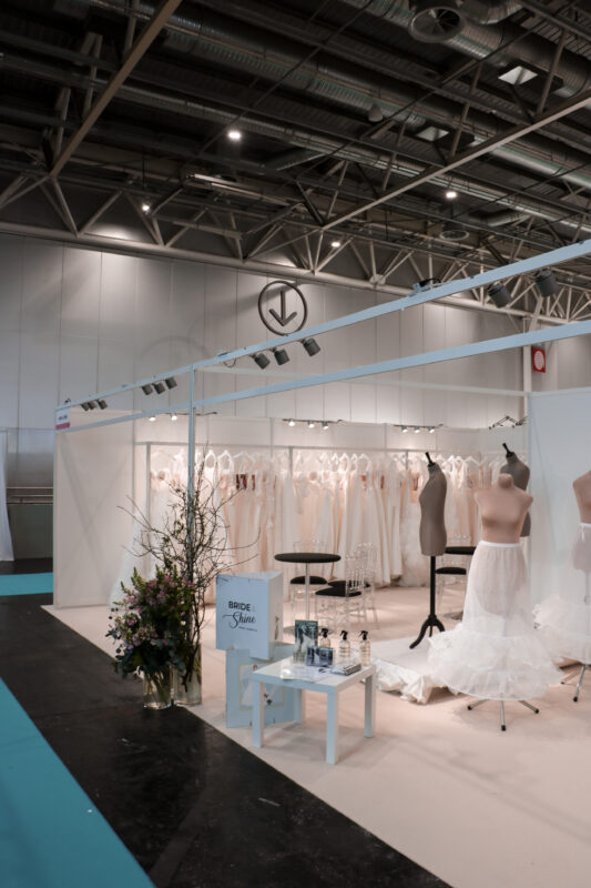 , Dear partners and future brides