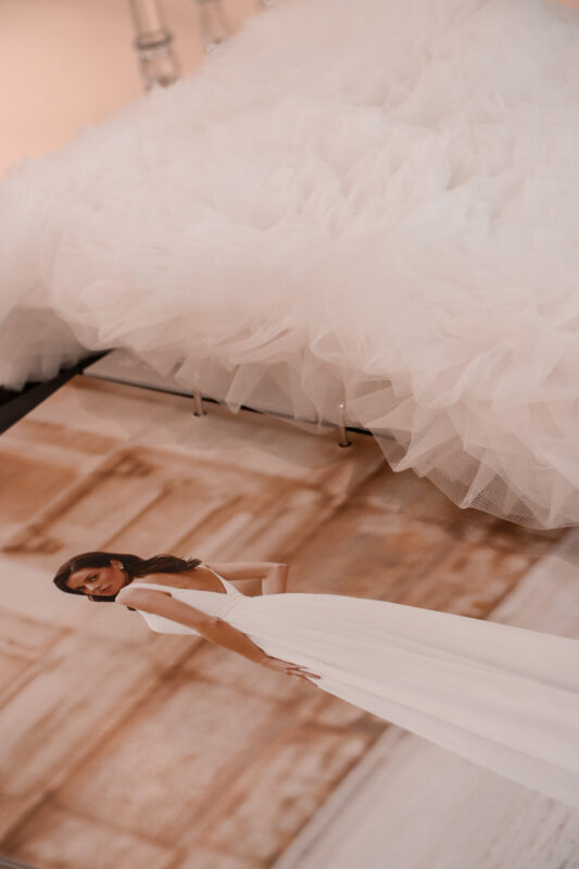 , Dear partners and future brides