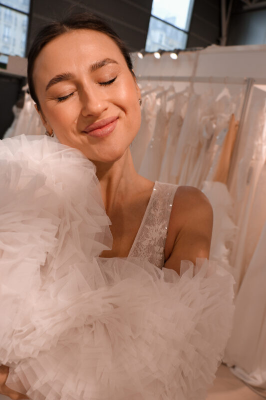 , Dear partners and future brides